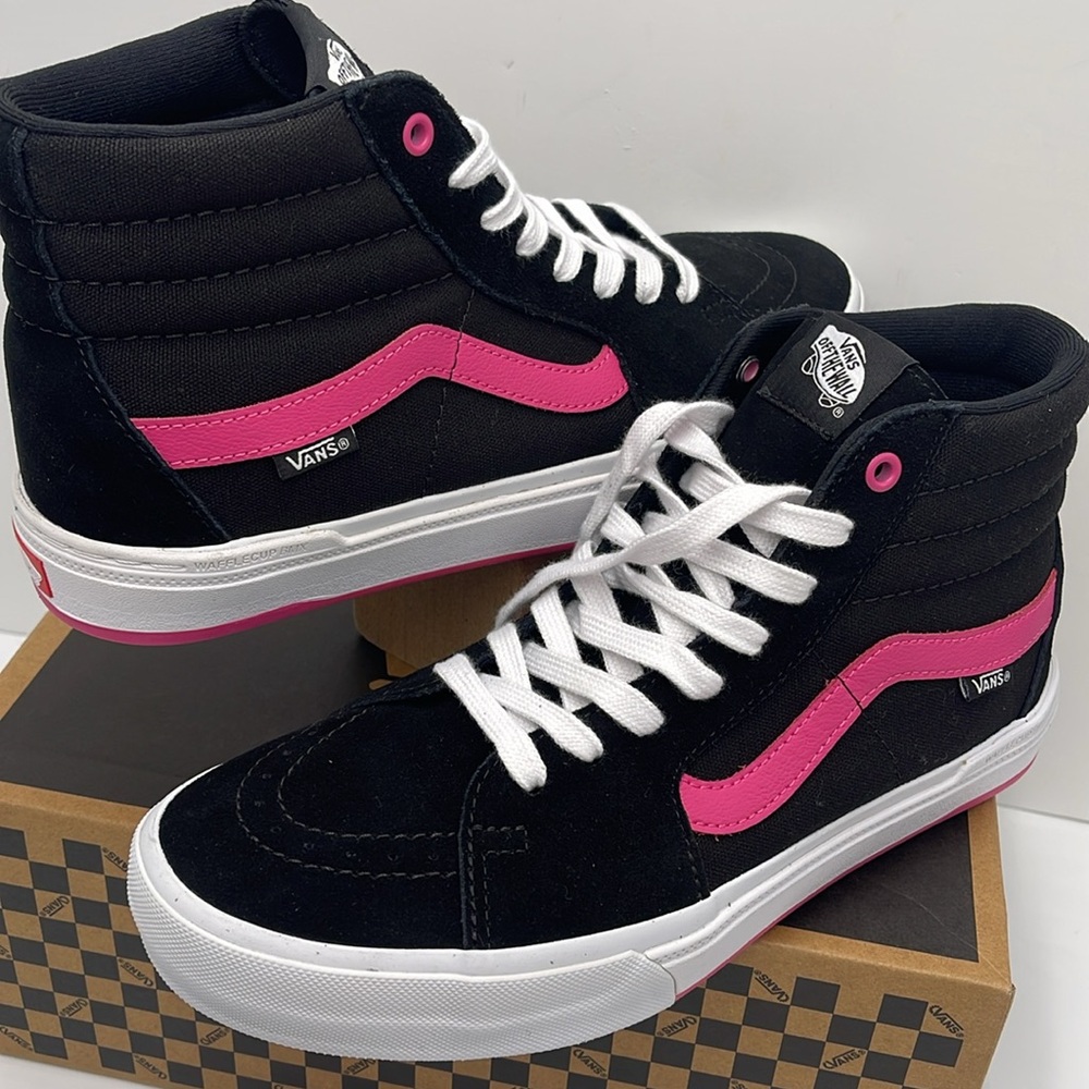 Vans WMNS Bmx Sk8-Hi Black/Magenta
VN0005V0KMN Sneakers - Picture 10 of 16